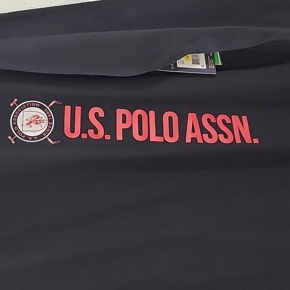 *NWT* U.S. POLO ASSN Men's Black Long Sleeve Shirt w/Red Logo, size Medium - Picture 2 of 6